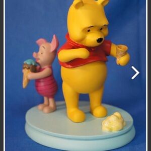 Westland Giftware. Winnie the Pooh and Piglet Figurine - Yellow and Pink